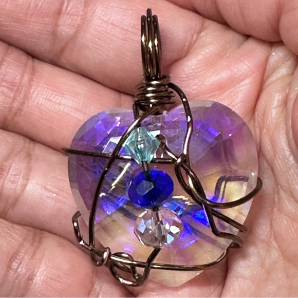 Handmade Heart Prism Crystal Pendant Necklace with faceted accents Wire-Wrapped - Picture 10 of 10